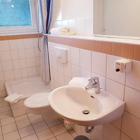 Christian Jensen Kolleg Und Gaestehaeuser * Breklum